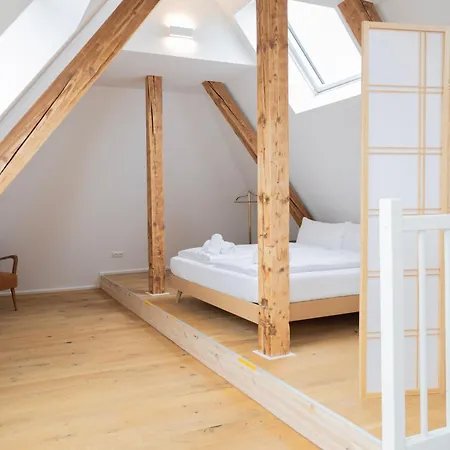 Modernes Maisonette-apartment Mit Terrasse I *
