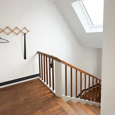 Modernes Maisonette-apartment Mit Terrasse I Lejlighed