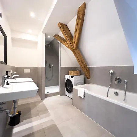 Modernes Maisonette-apartment Mit Terrasse I Lejlighed *