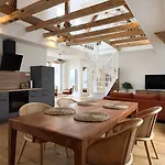 Lejlighed Modernes Maisonette-apartment Mit Terrasse I