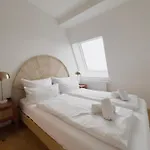 Modernes Maisonette-apartment Mit Terrasse I * Augsburg