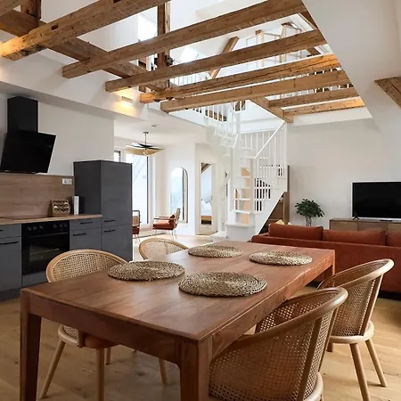 Apartmán Modernes Maisonette-apartment Mit Terrasse I