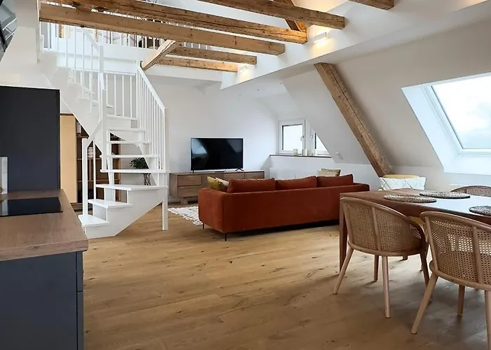 Modernes Maisonette-apartment Mit Terrasse I